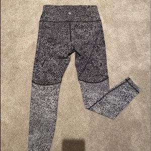 lululemon athletica Black and Gray Patterned Leggings